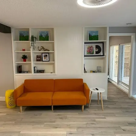 Villa Elegant 1 Bdr-Montrose_ Siena @The Italian Plaza